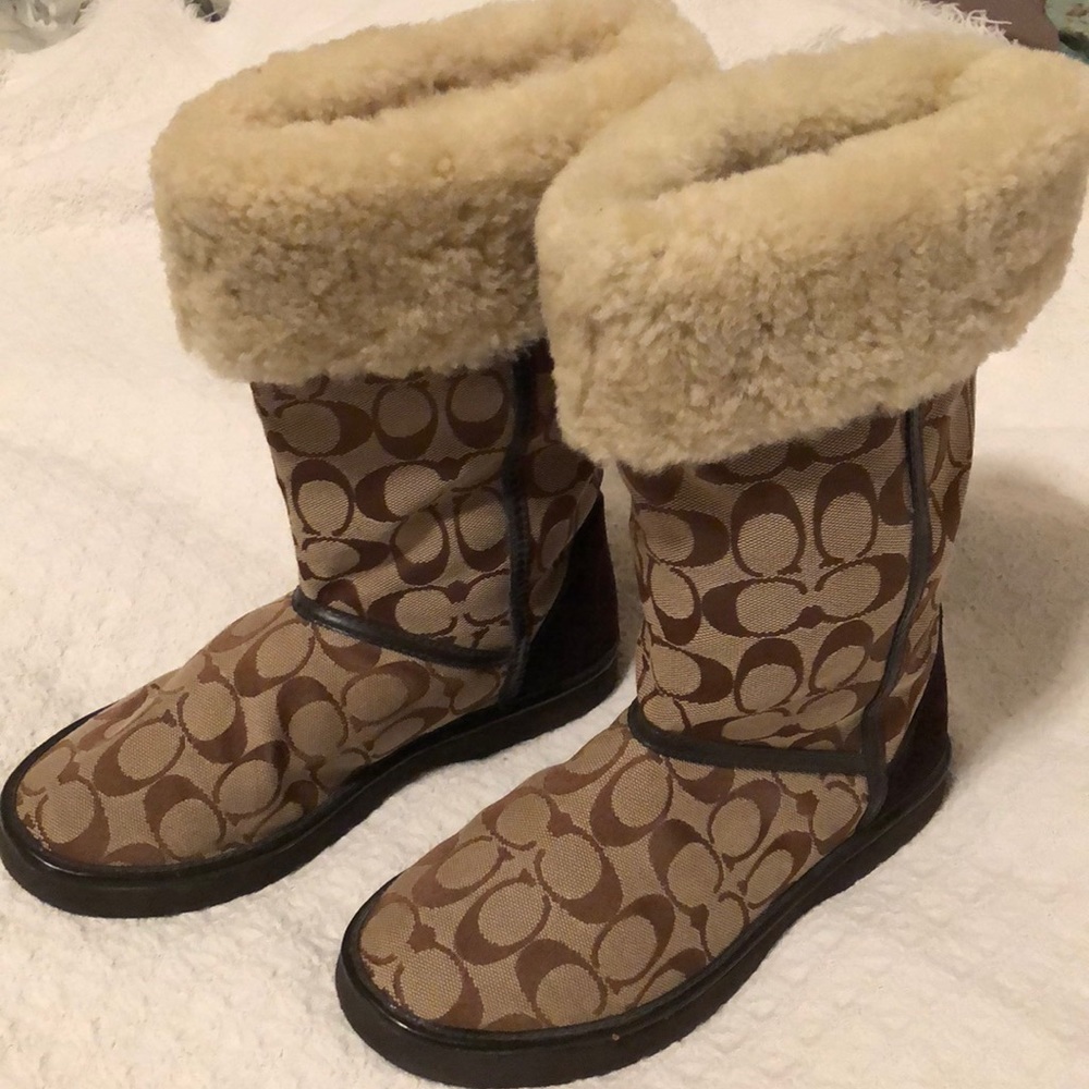 Coach boots